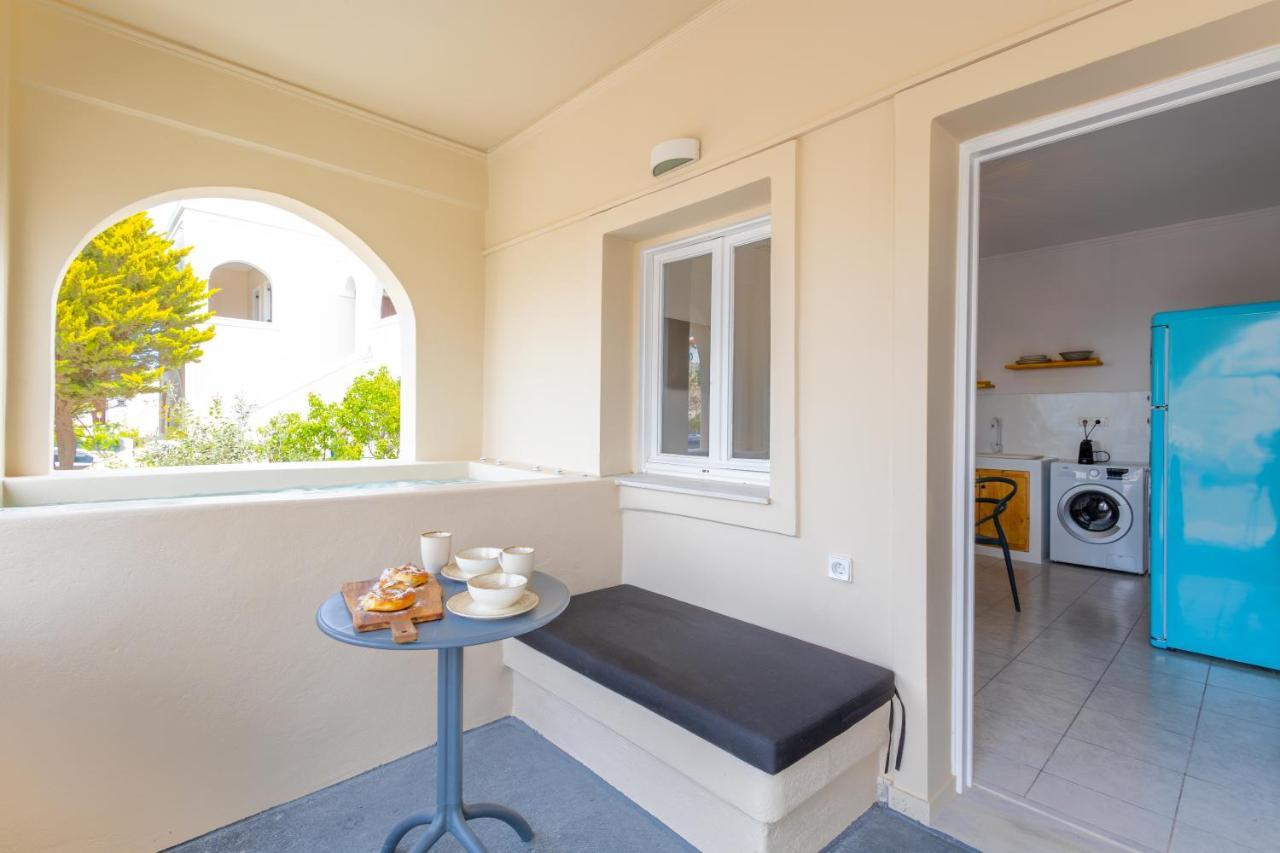 Blackrock Suites Karterados  Exterior photo